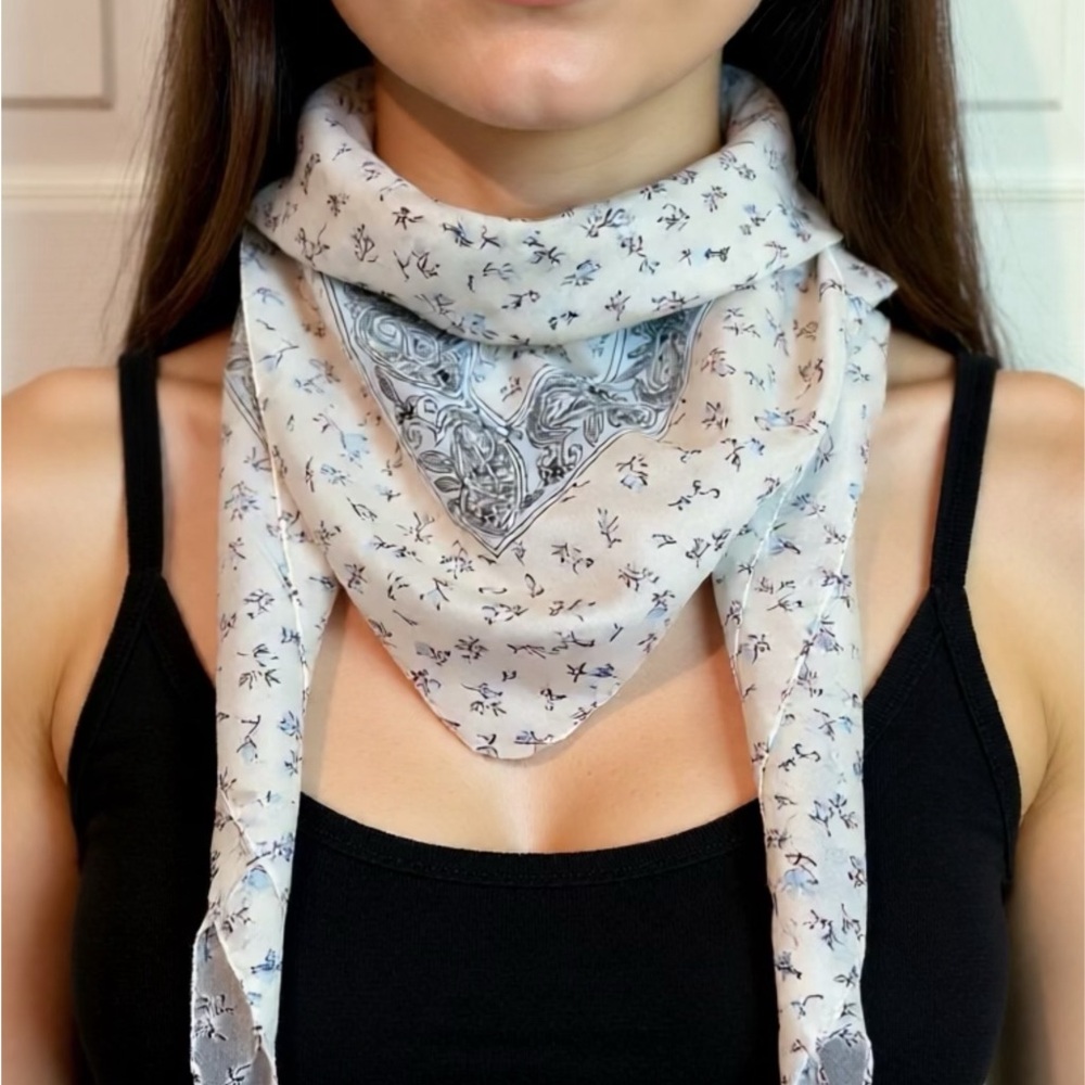 Sarah Coventry Cream and Pink Floral Scarf
